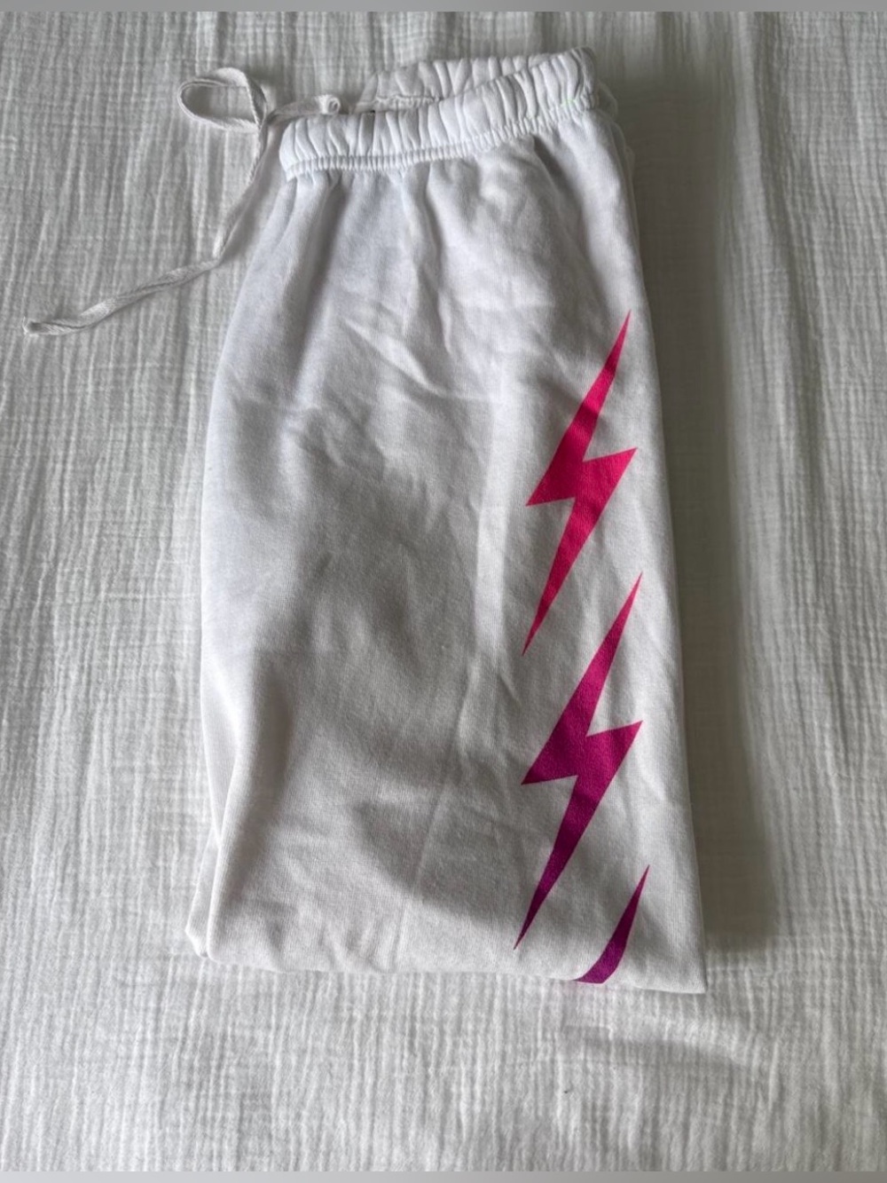Women’s small aviator nation sweats, super cute and great condition!